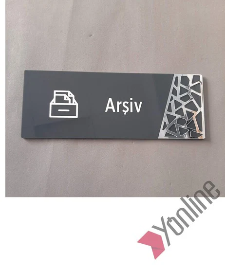 Gümüş Detaylı Arşiv Kapı İsimliği